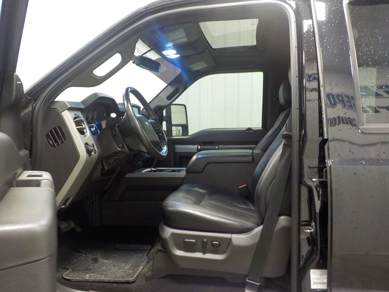 Ford Super Duty F-250 SRW 4WD Crew Cab 172" Platinum 2016