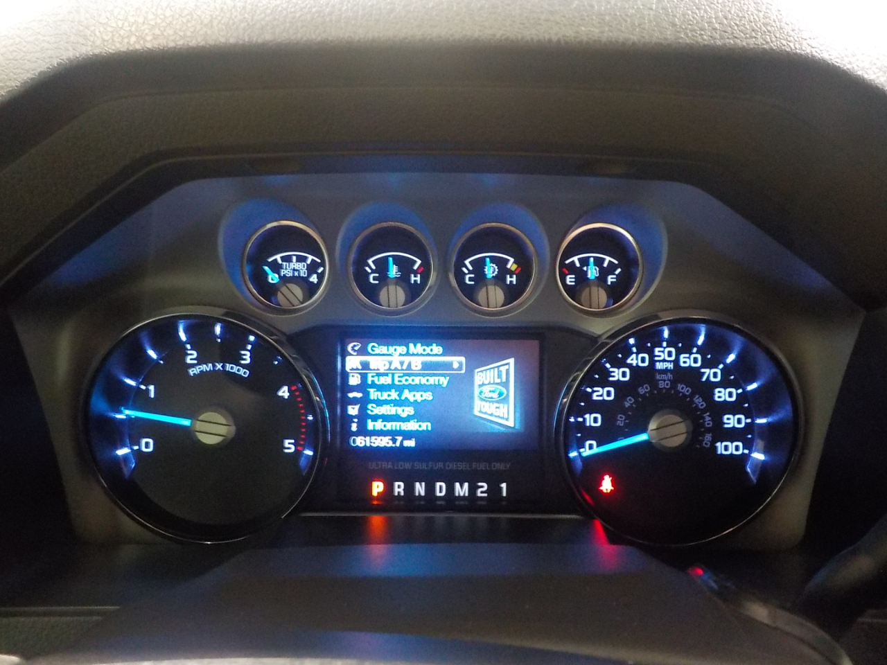 Ford Super Duty F-250 SRW 4WD Crew Cab 172" Platinum 2016