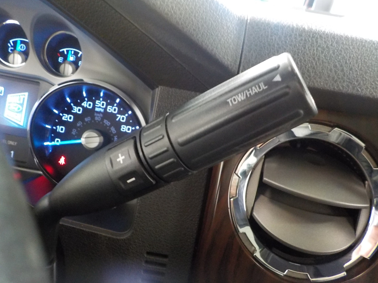 Ford Super Duty F-250 SRW 4WD Crew Cab 172" Platinum 2016