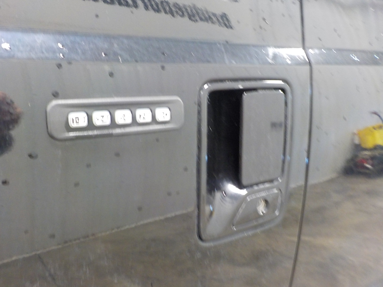 Ford Super Duty F-250 SRW 4WD Crew Cab 172" Platinum 2016