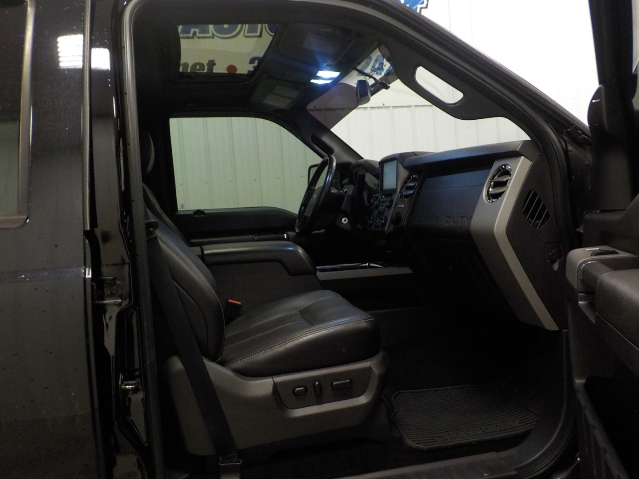 Ford Super Duty F-250 SRW 4WD Crew Cab 172" Platinum 2016