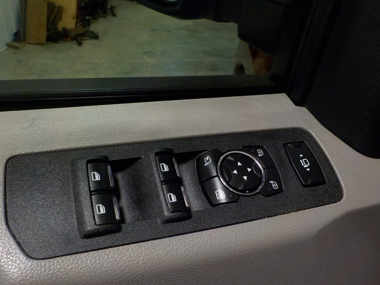 Ford Super Duty F-250 SRW XLT 4WD Crew Cab 6.75' Box 2017