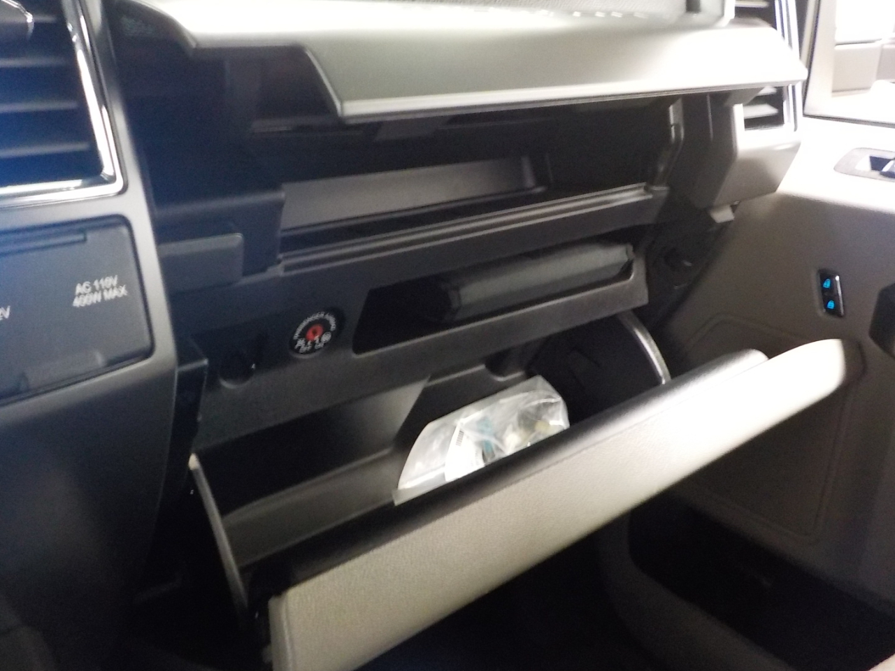 Ford Super Duty F-250 SRW XLT 4WD Crew Cab 6.75' Box 2017