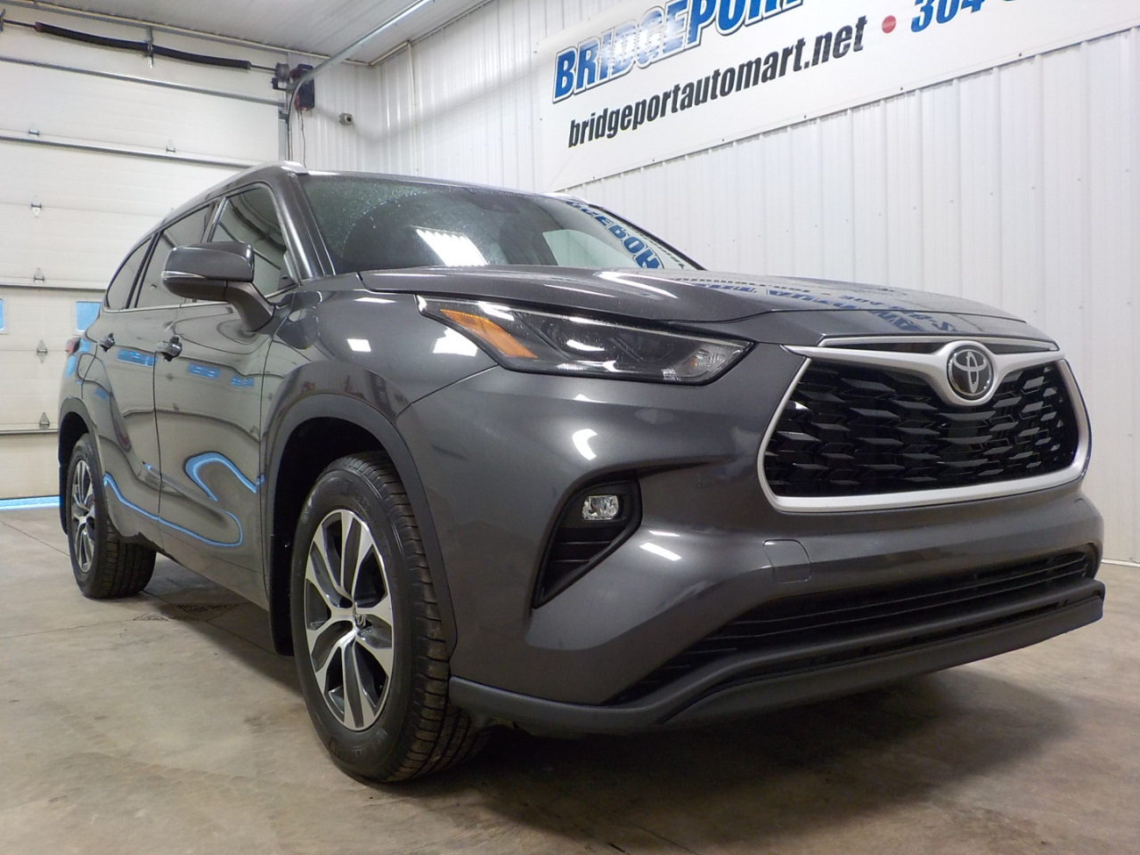 Toyota Highlander XLE AWD (Natl) 2022