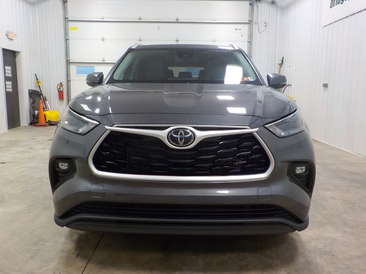 Toyota Highlander XLE AWD (Natl) 2022
