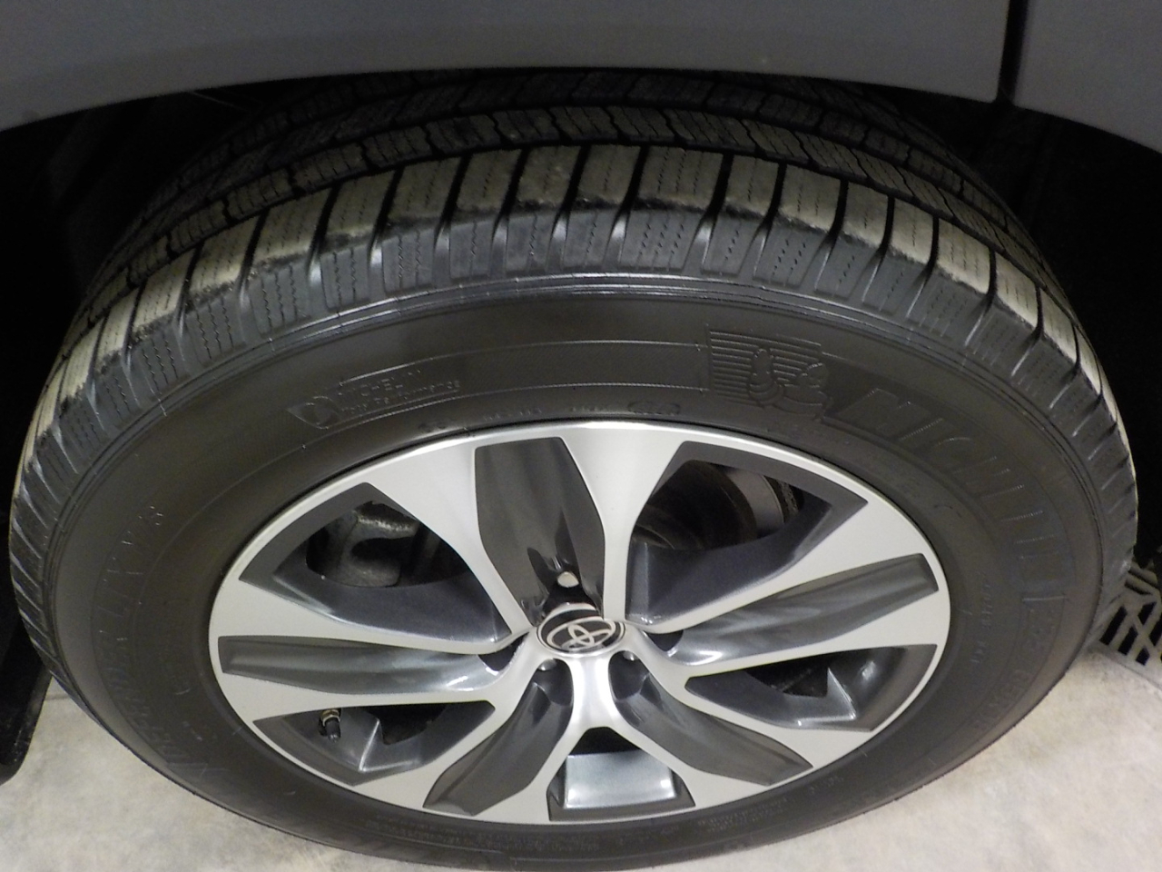 Toyota Highlander XLE AWD (Natl) 2022