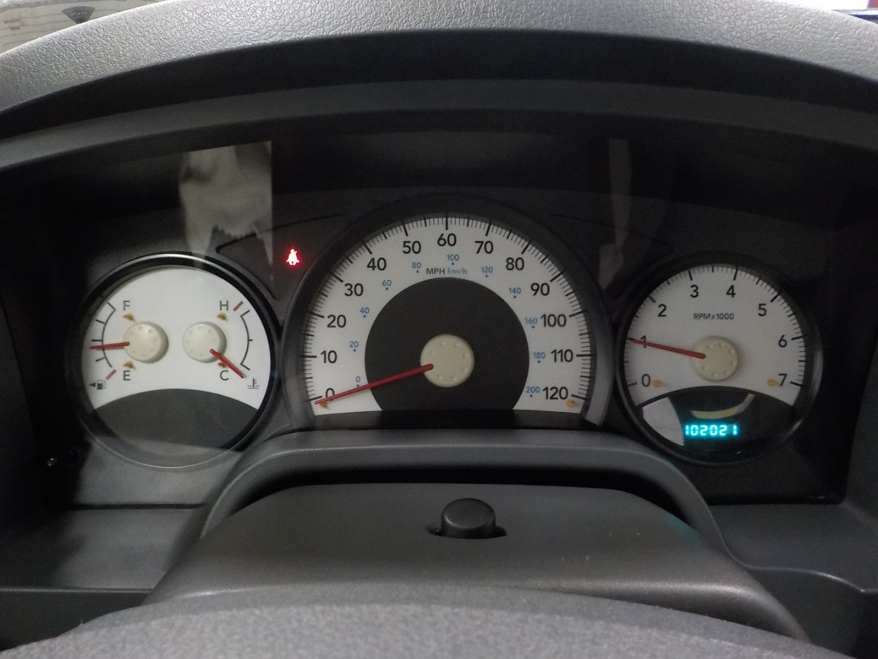 Dodge Dakota 2dr Club Cab 131 4WD ST 2006