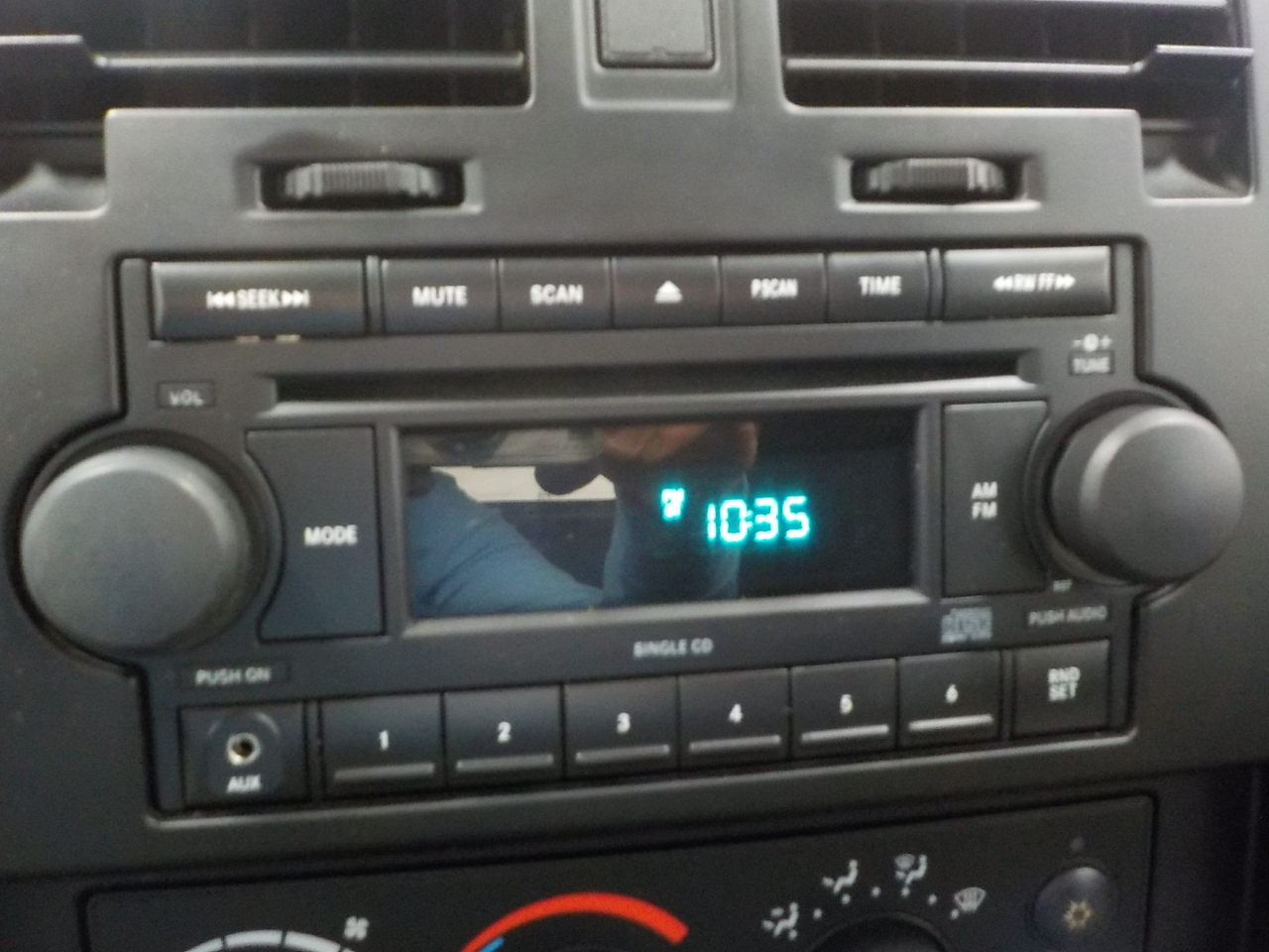 Dodge Dakota 2dr Club Cab 131 4WD ST 2006