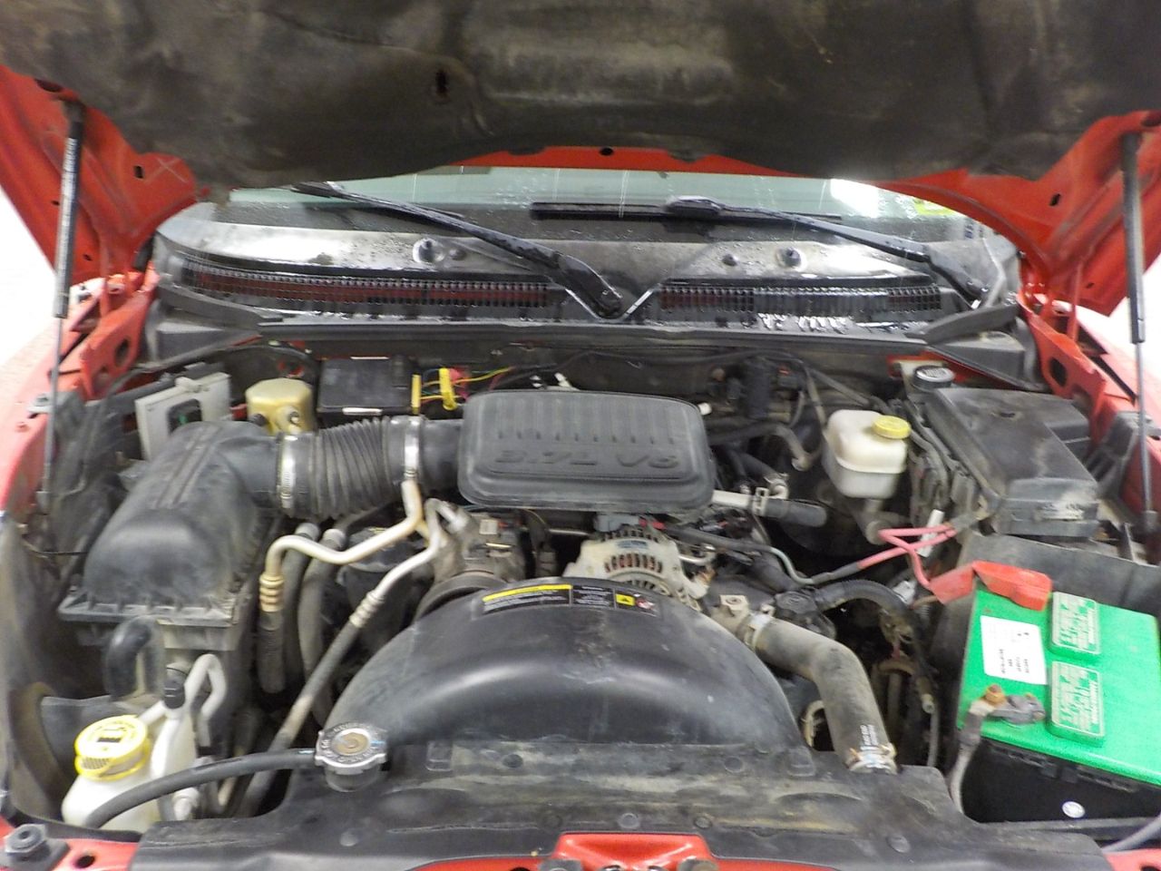 Dodge Dakota 2dr Club Cab 131 4WD ST 2006