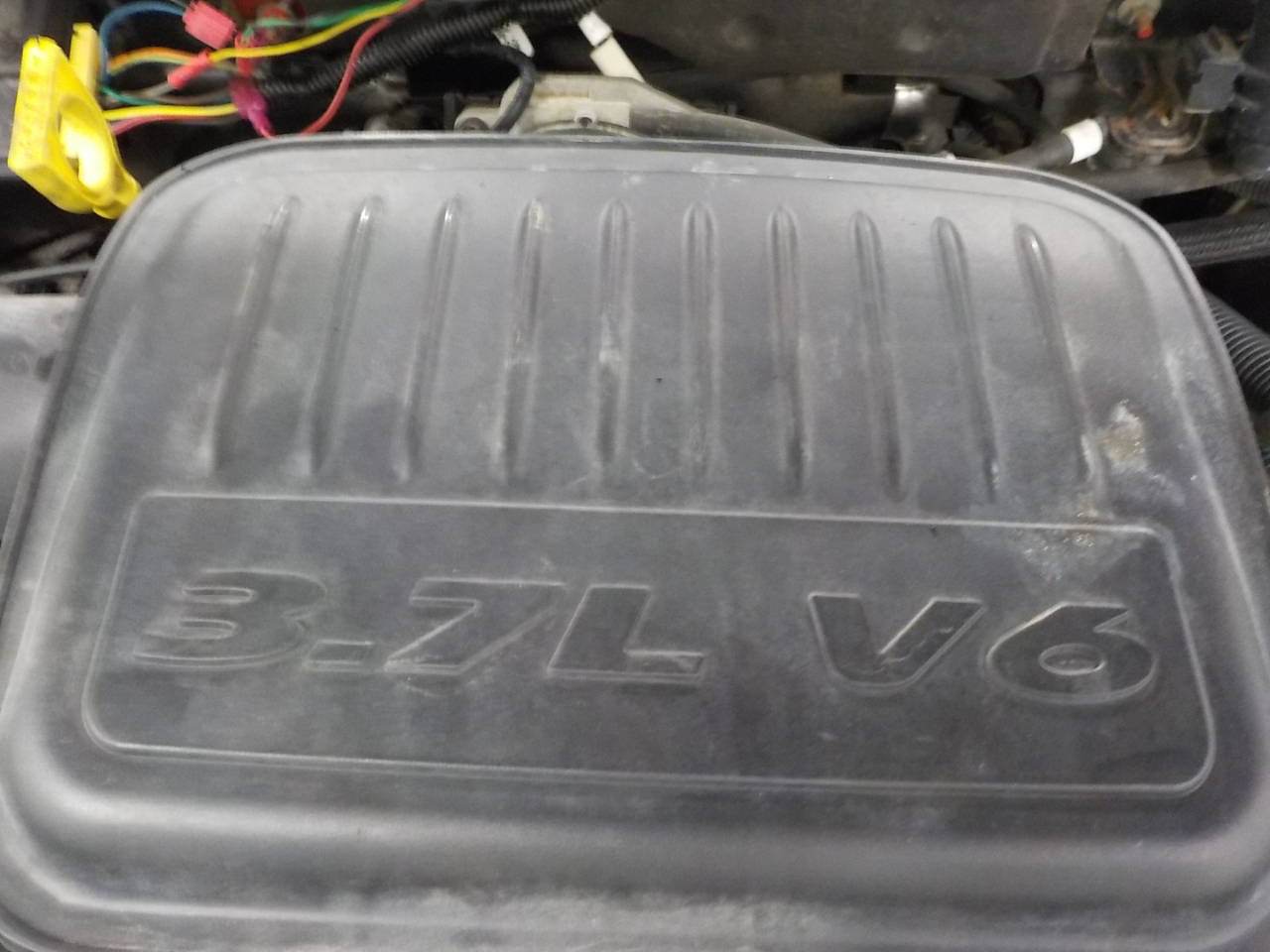 Dodge Dakota 2dr Club Cab 131 4WD ST 2006