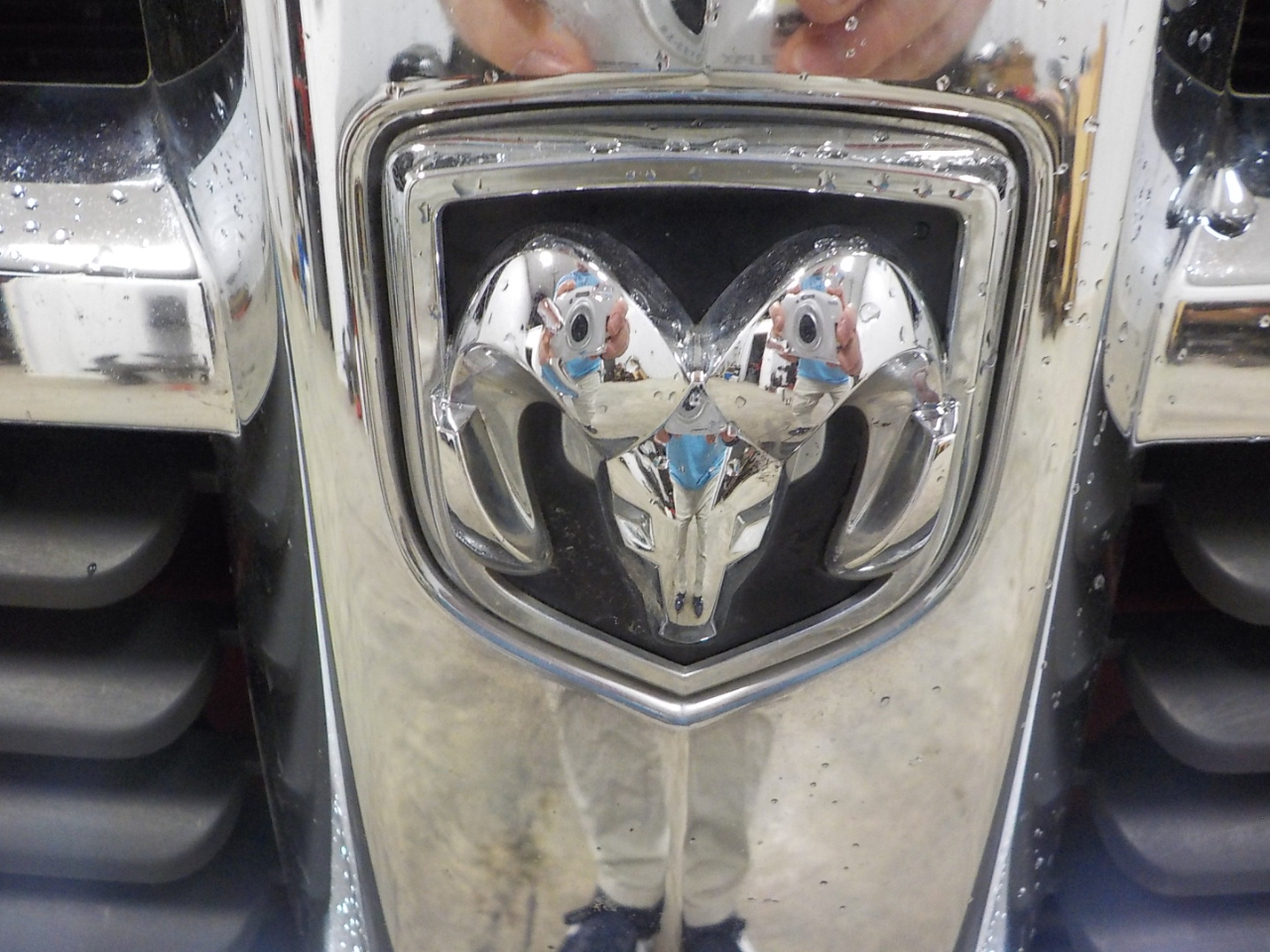 Dodge Dakota 2dr Club Cab 131 4WD ST 2006