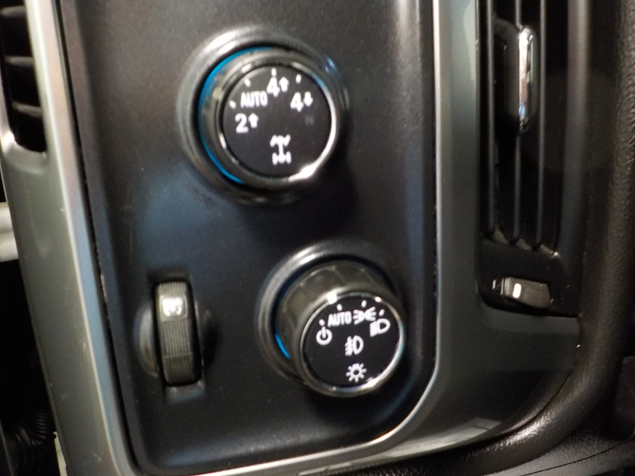 Chevrolet Silverado 1500 4WD Double Cab 143.5" LT w/2LT 2014