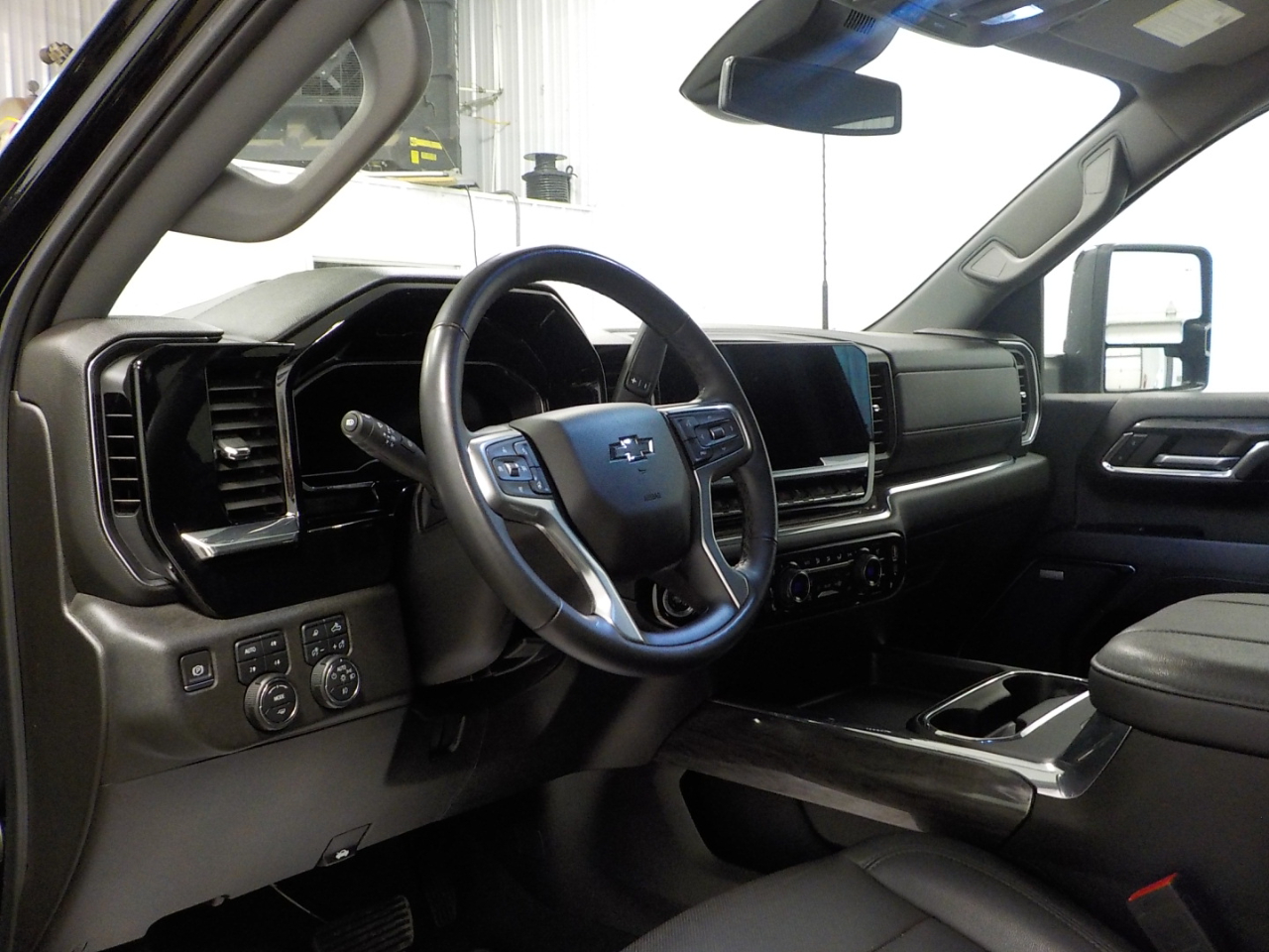 Chevrolet Silverado 2500HD 4WD Crew Cab 159" LTZ 2024