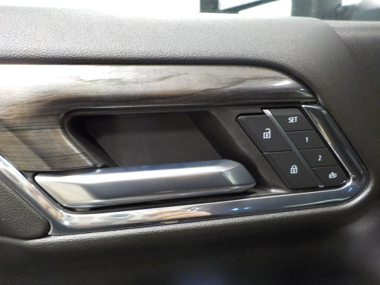 Chevrolet Silverado 2500HD 4WD Crew Cab 159" LTZ 2024