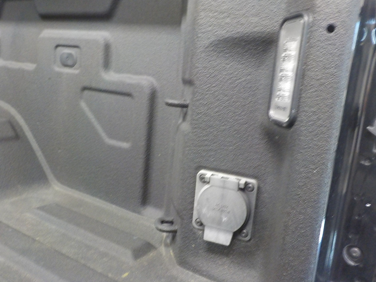 Chevrolet Silverado 2500HD 4WD Crew Cab 159" LTZ 2024