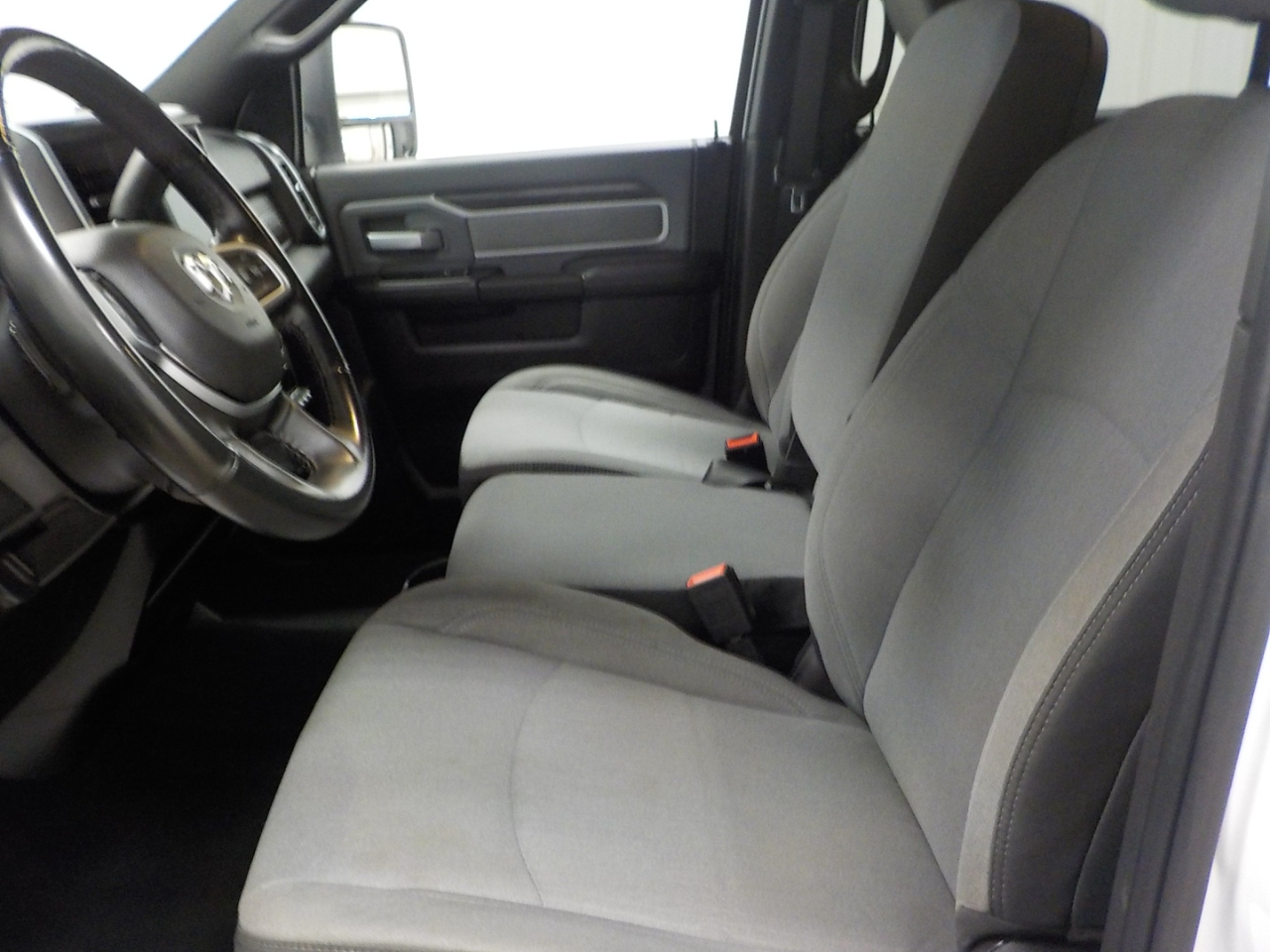 RAM 2500 Big Horn 4x4 Crew Cab 6'4" Box 2023