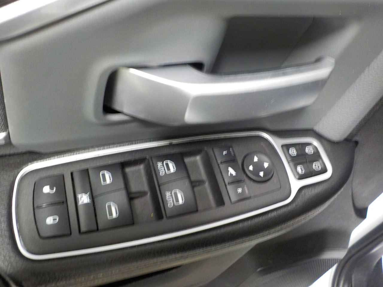 RAM 2500 Big Horn 4x4 Crew Cab 6'4" Box 2023