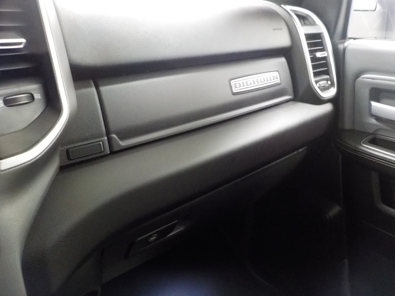 RAM 2500 Big Horn 4x4 Crew Cab 6'4" Box 2023