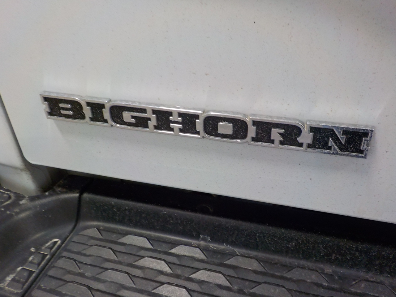 RAM 2500 Big Horn 4x4 Crew Cab 6'4" Box 2023