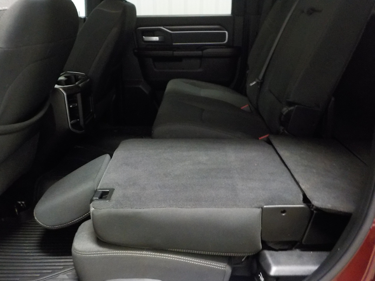 RAM 3500 Big Horn 4x4 Mega Cab 6'4" Box 2022