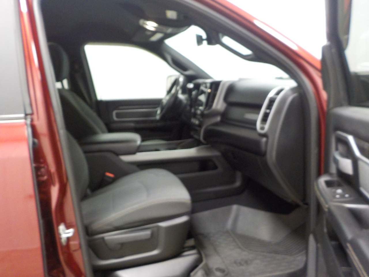 RAM 3500 Big Horn 4x4 Mega Cab 6'4" Box 2022