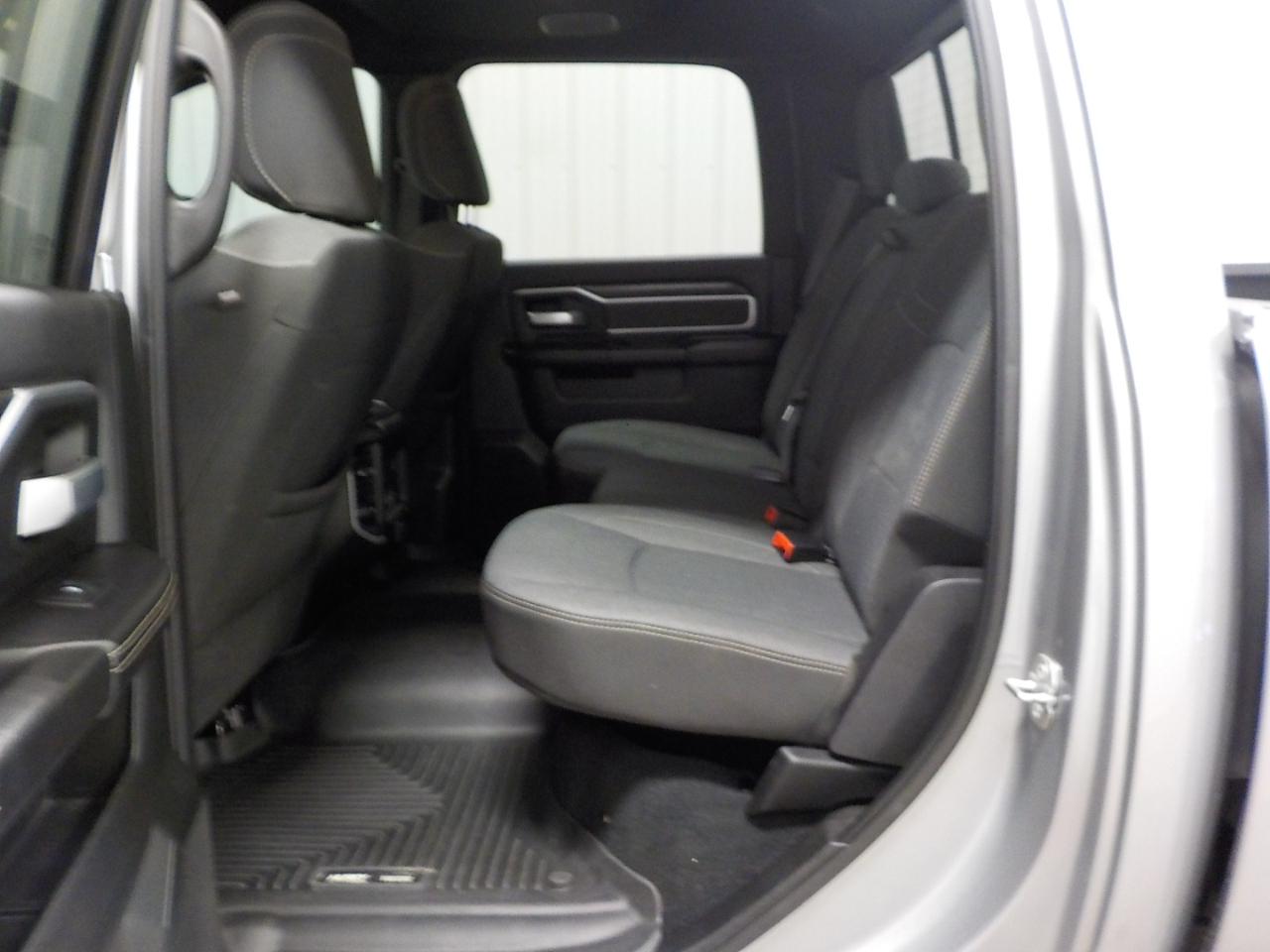 RAM 3500 Big Horn 4x4 Crew Cab 8' Box 2022