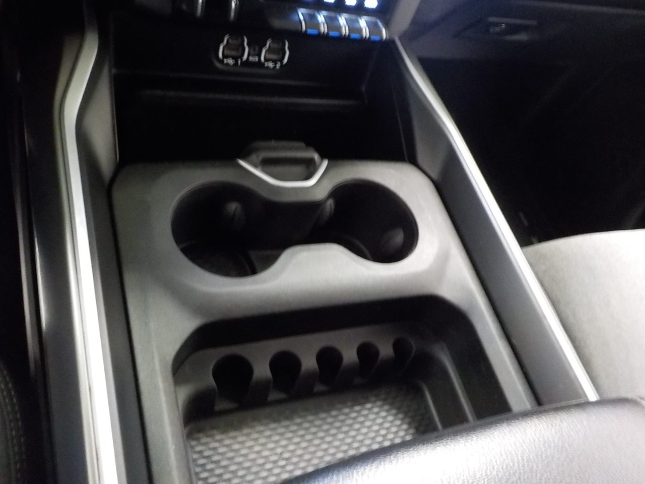 RAM 3500 Big Horn 4x4 Crew Cab 8' Box 2022