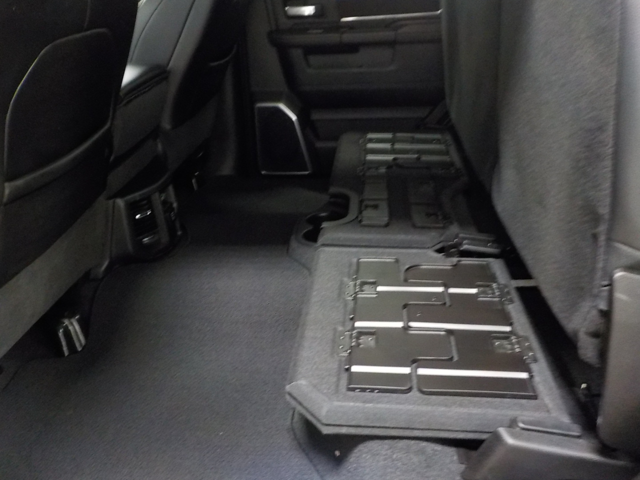 RAM 2500 Laramie 4x4 Crew Cab 6'4" Box 2024