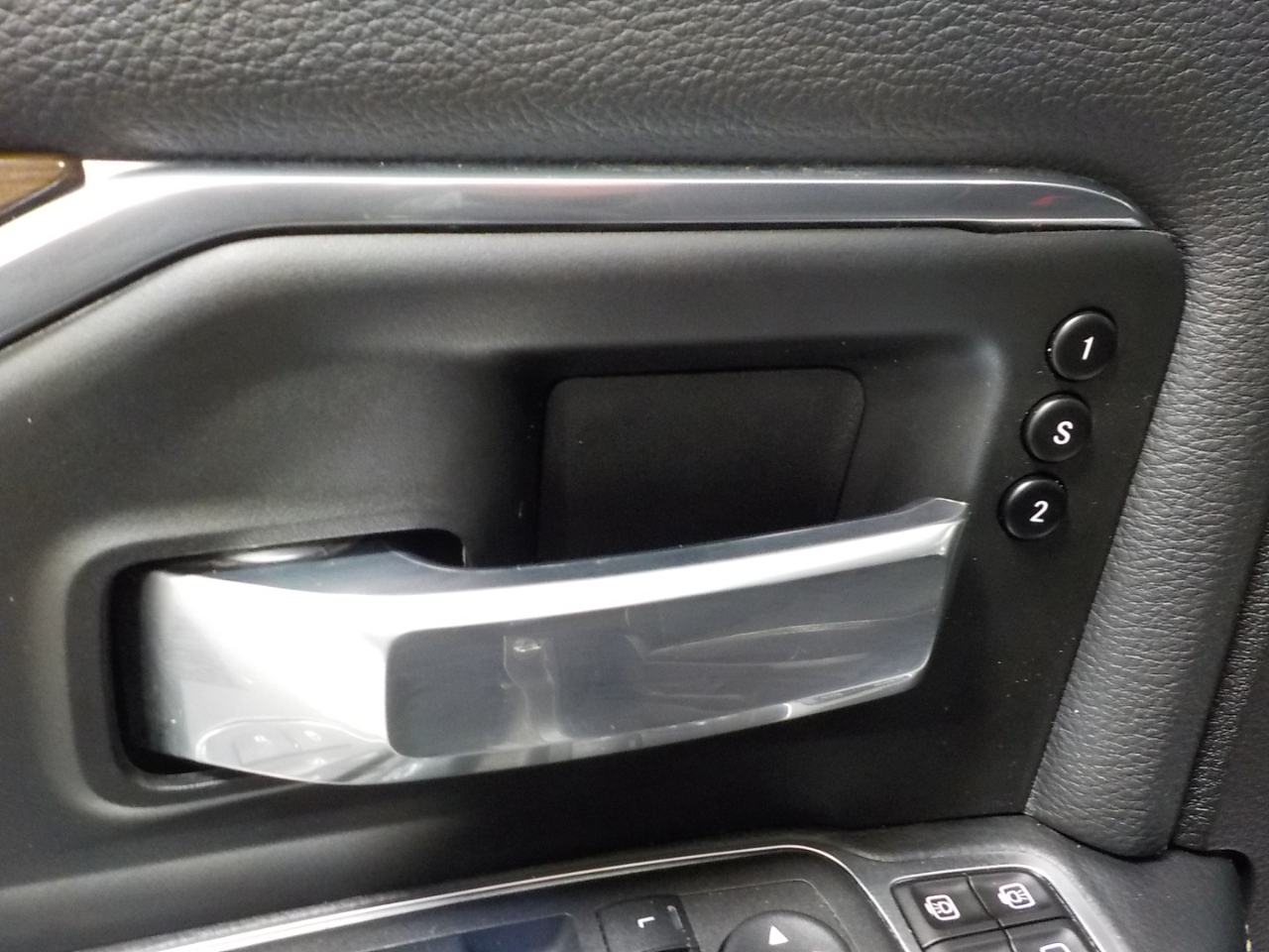 RAM 2500 Laramie 4x4 Crew Cab 6'4" Box 2024