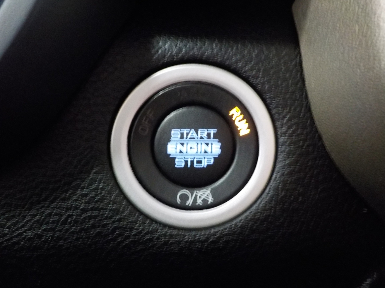 RAM 2500 Laramie 4x4 Crew Cab 6'4" Box 2024