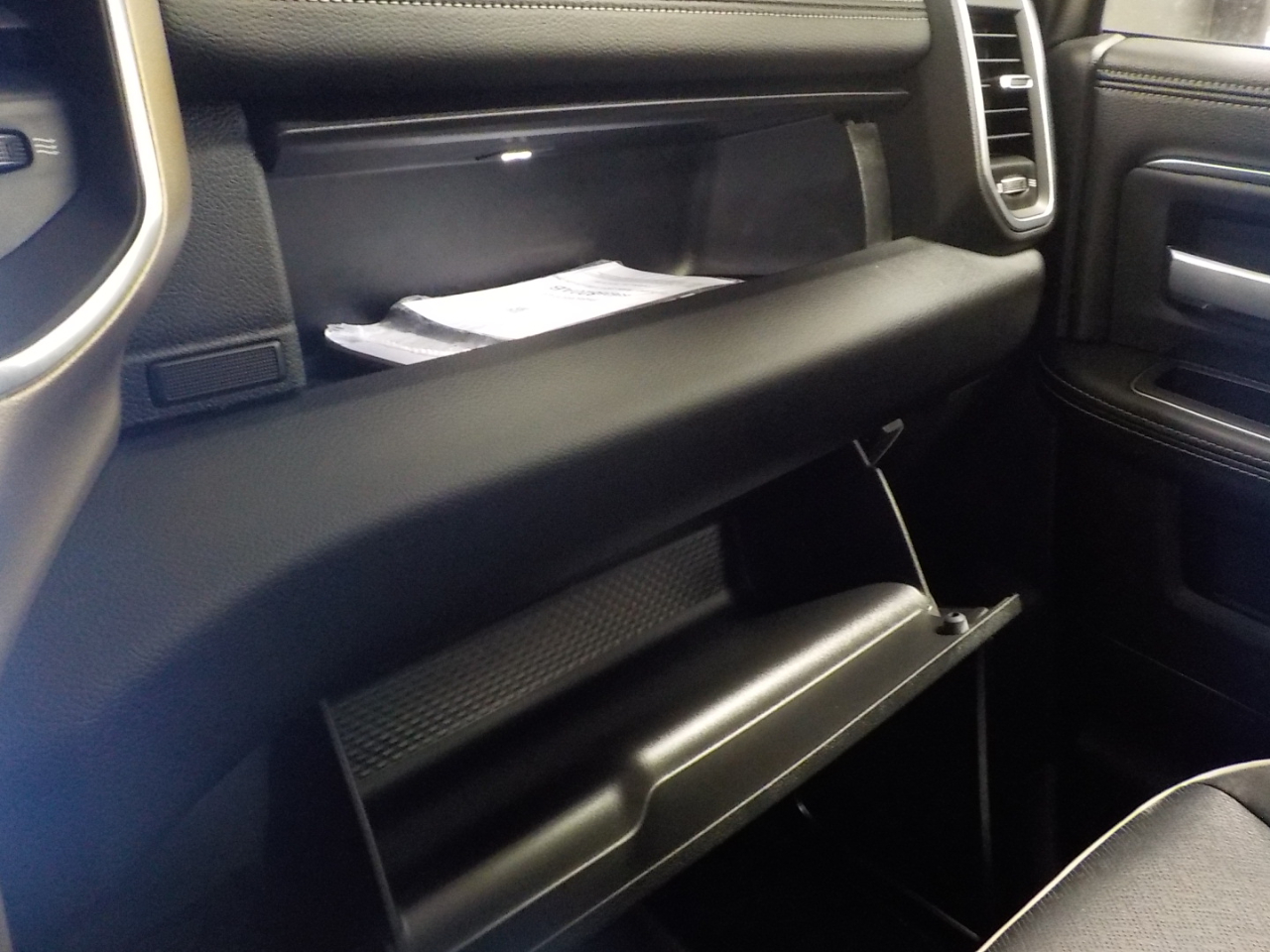 RAM 2500 Laramie 4x4 Crew Cab 6'4" Box 2024