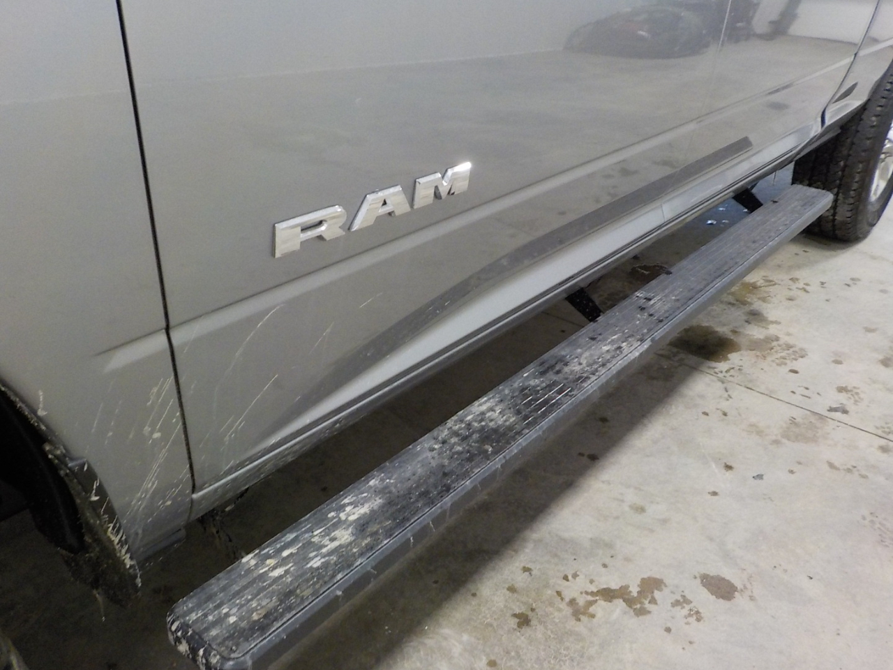 RAM 2500 Laramie 4x4 Crew Cab 6'4" Box 2024