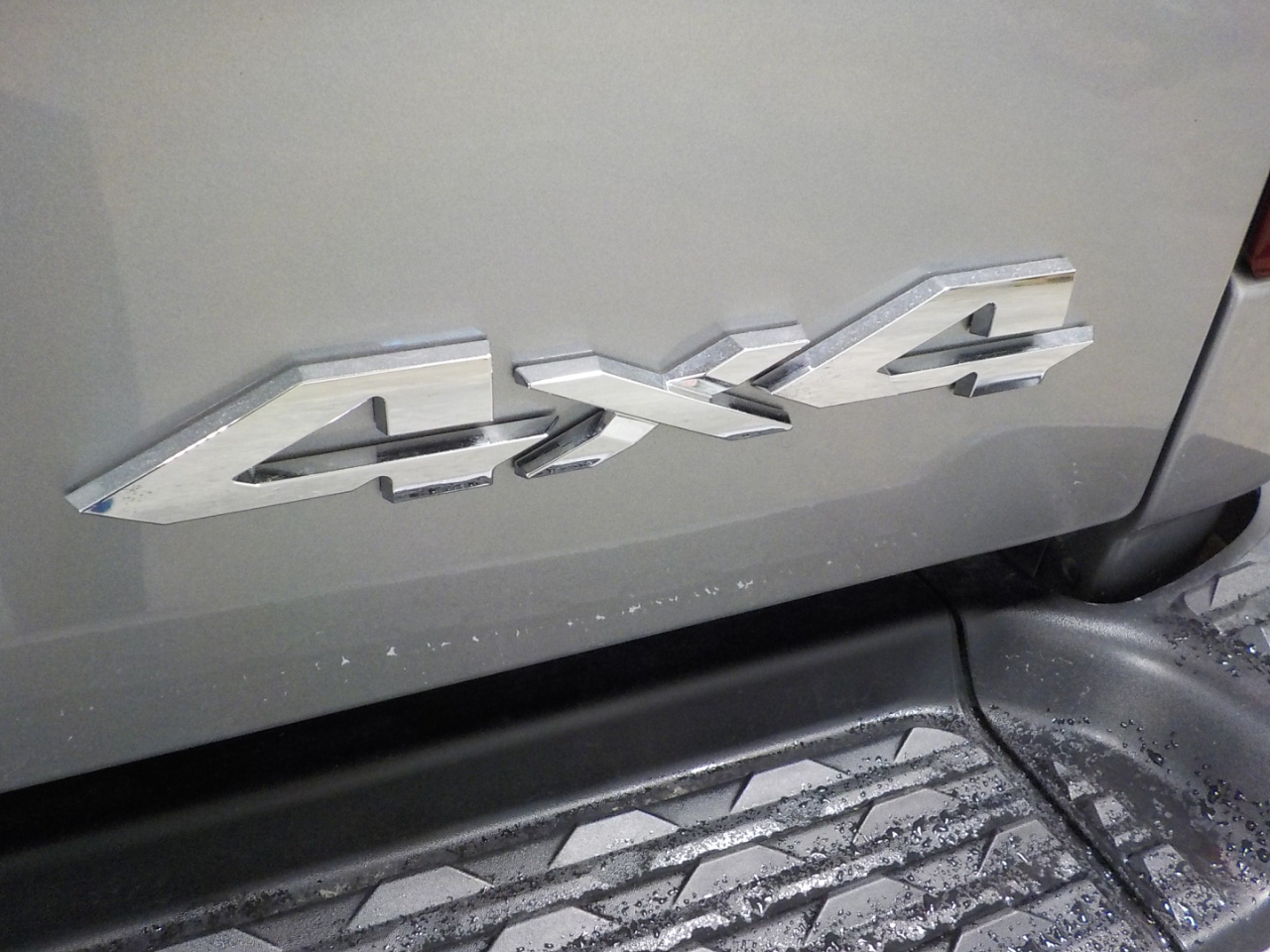 RAM 2500 Laramie 4x4 Crew Cab 6'4" Box 2024