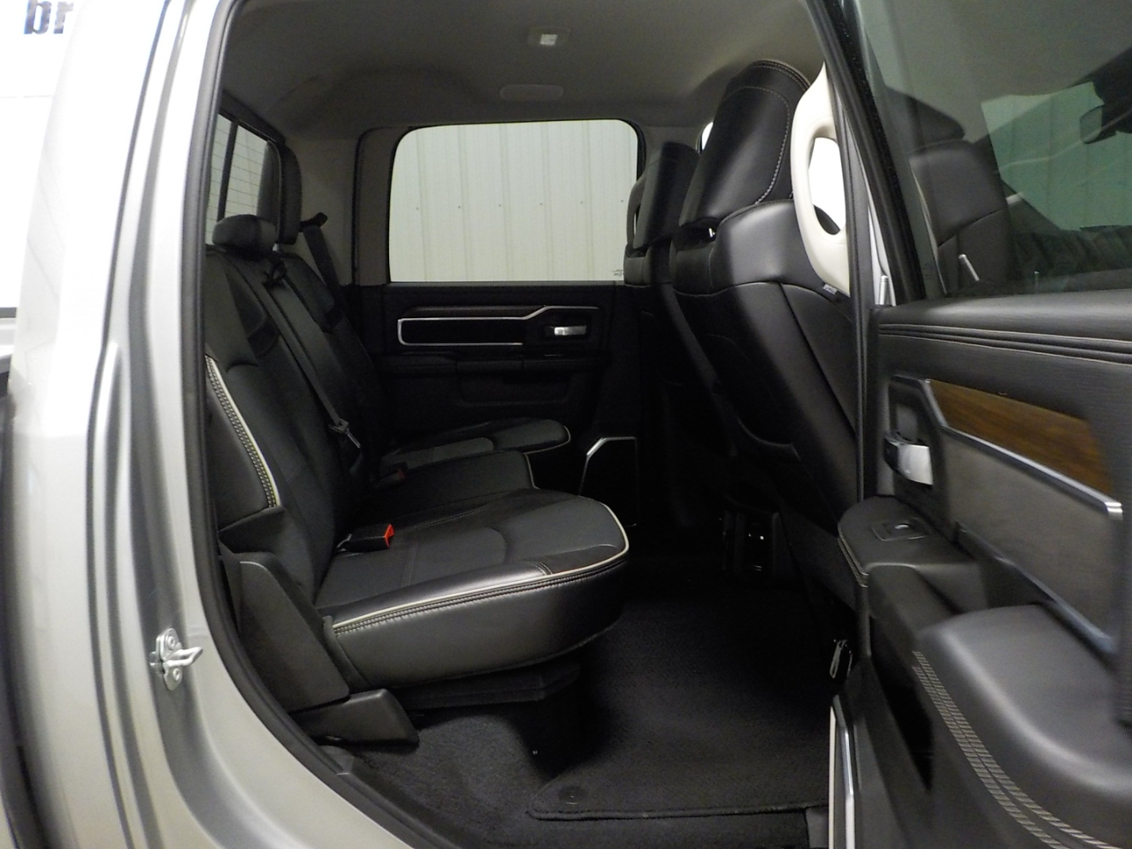 RAM 2500 Laramie 4x4 Crew Cab 6'4" Box 2024