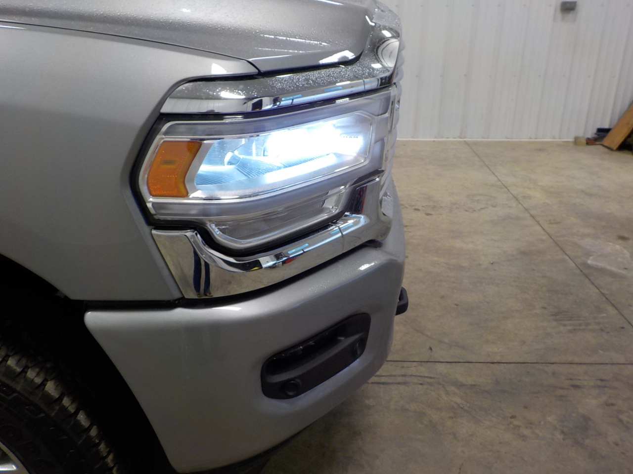 RAM 2500 Laramie 4x4 Crew Cab 6'4" Box 2024