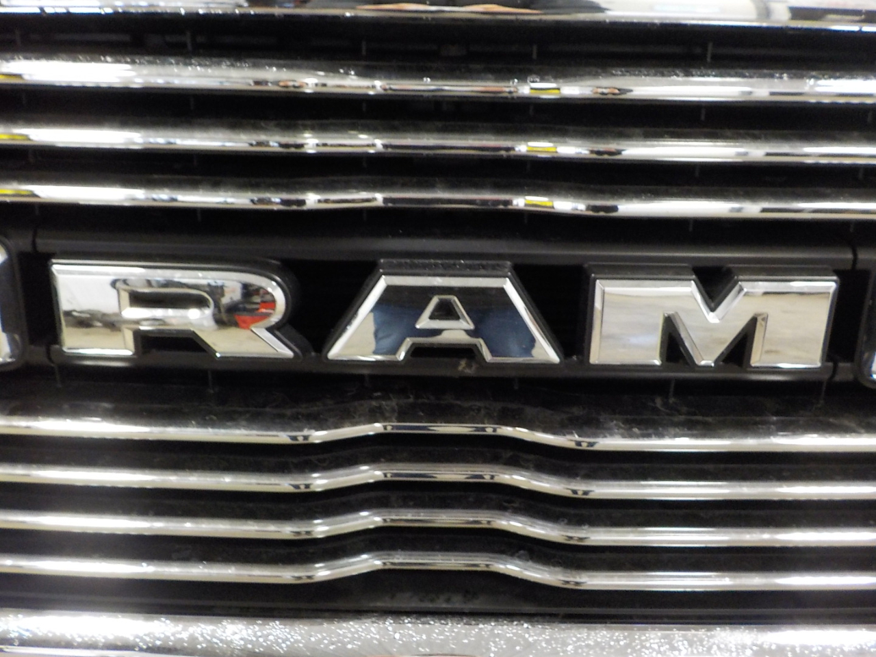 RAM 2500 Laramie 4x4 Crew Cab 6'4" Box 2024