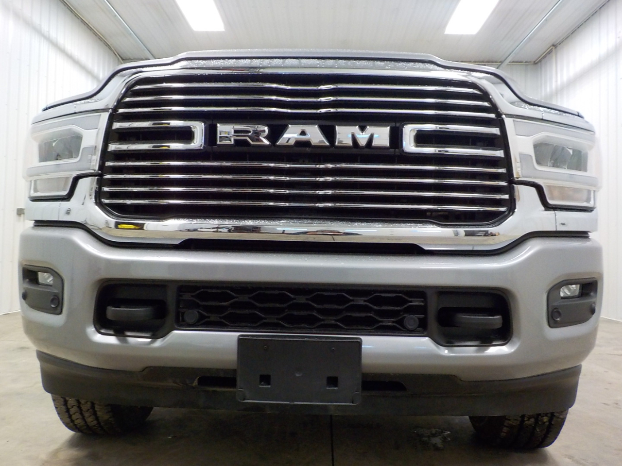 RAM 2500 Laramie 4x4 Crew Cab 6'4" Box 2024