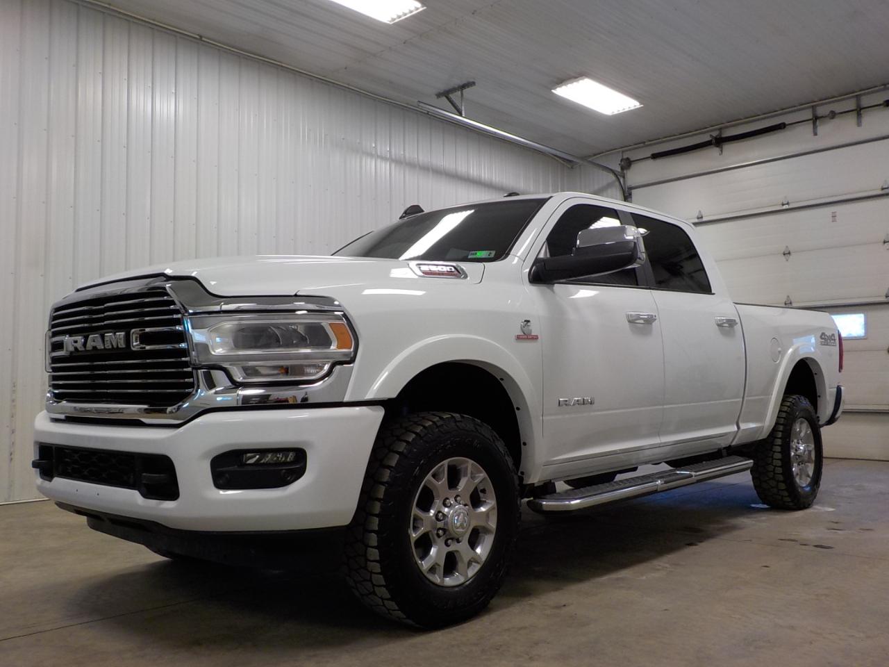 RAM 2500 Laramie 4x4 Crew Cab 6'4" Box 2022