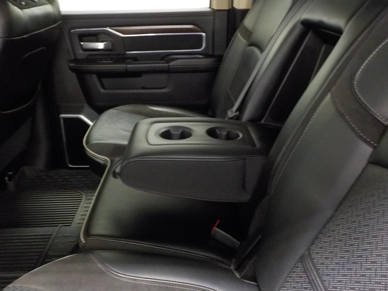 RAM 2500 Laramie 4x4 Crew Cab 6'4" Box 2022