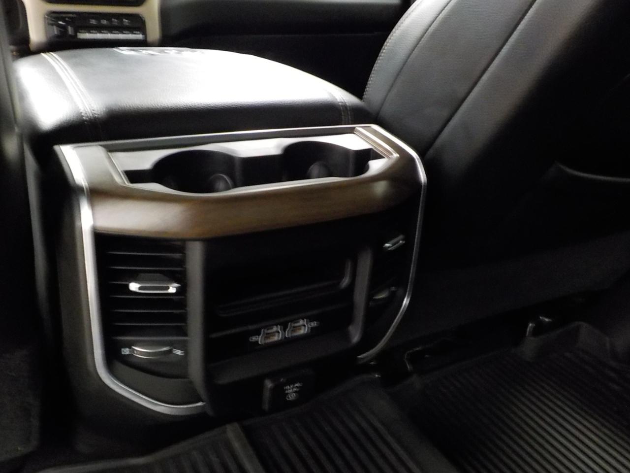 RAM 2500 Laramie 4x4 Crew Cab 6'4" Box 2022