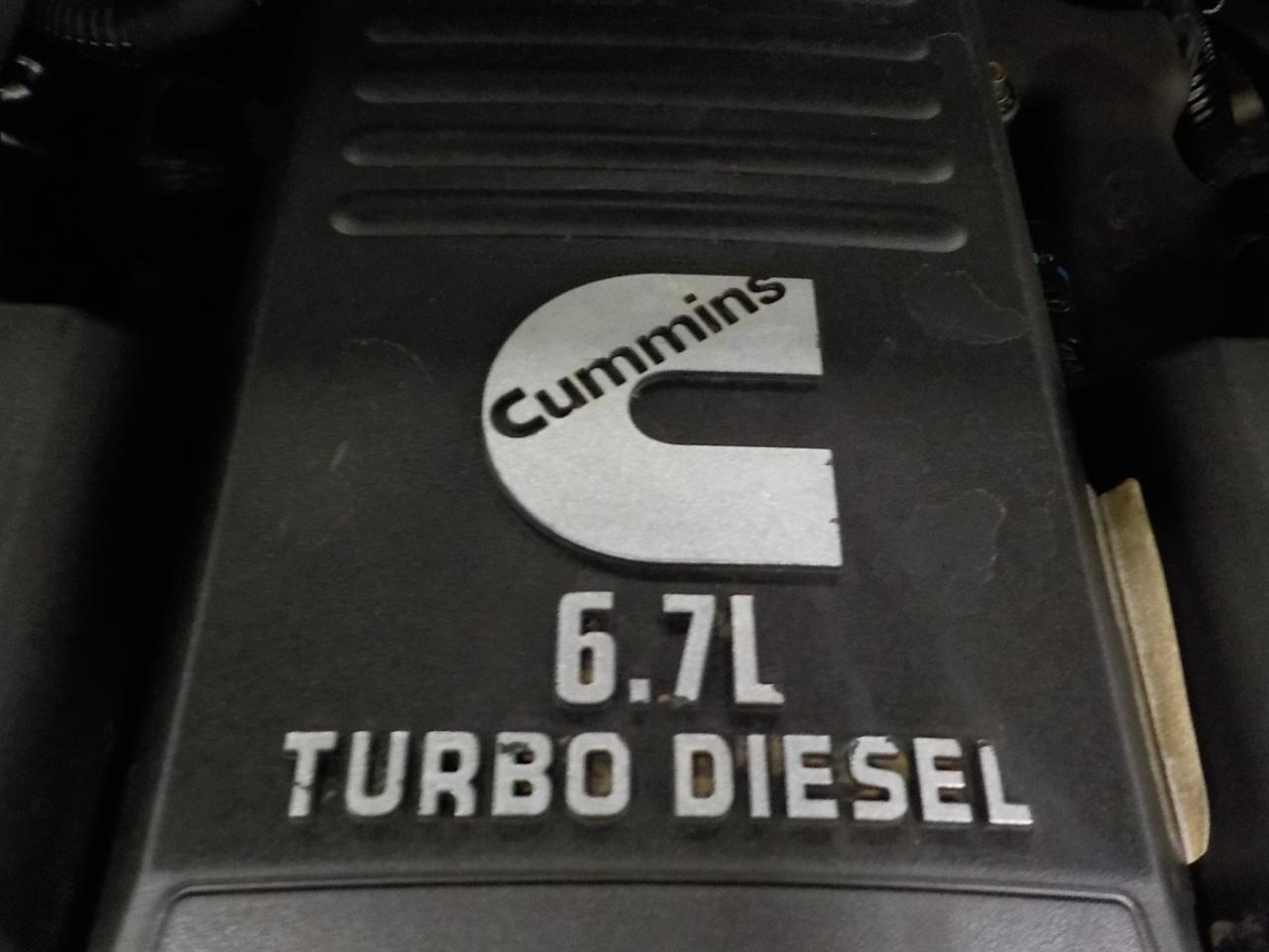 RAM 2500 Laramie 4x4 Crew Cab 6'4" Box 2022