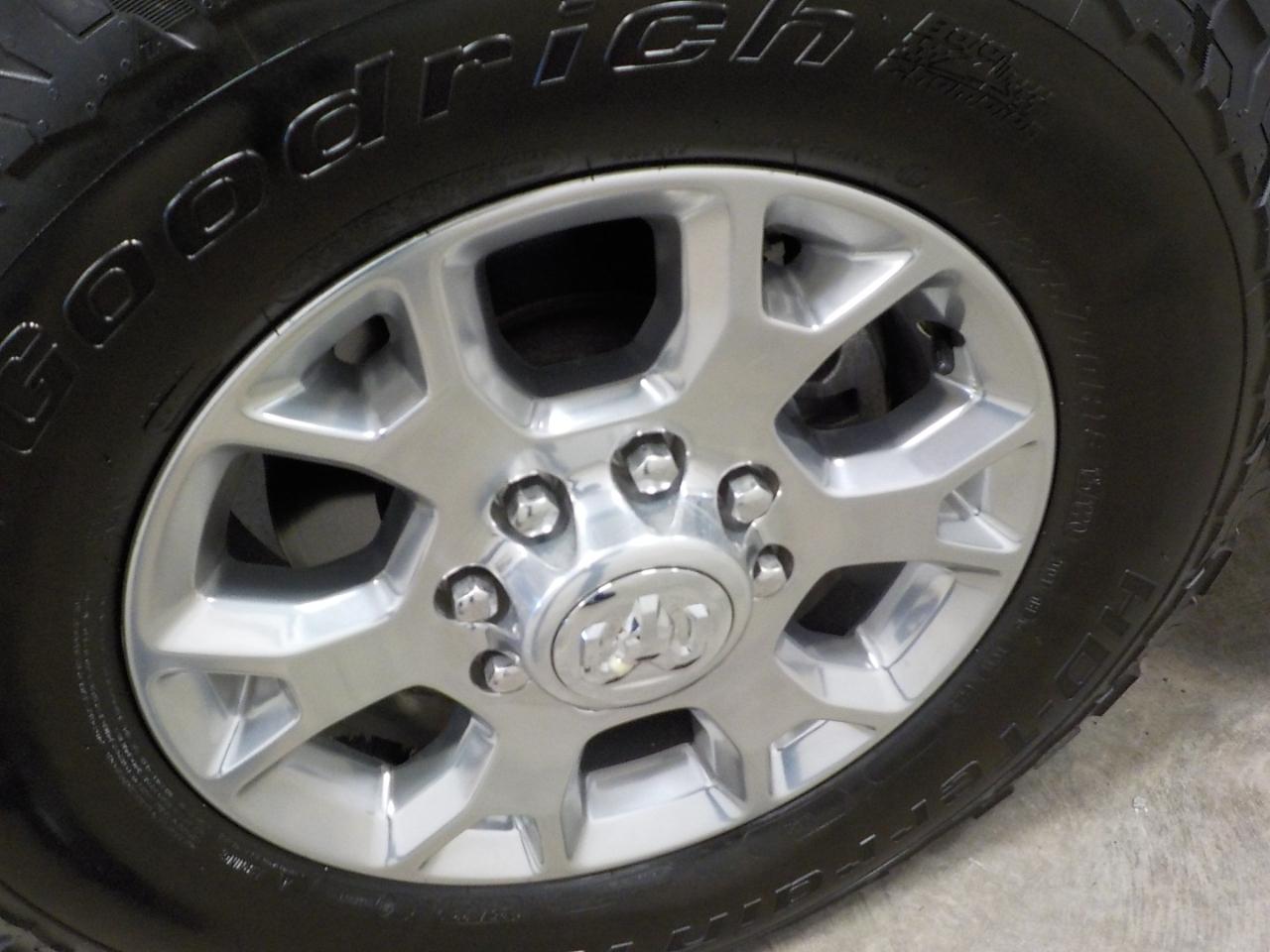 RAM 2500 Laramie 4x4 Crew Cab 6'4" Box 2022