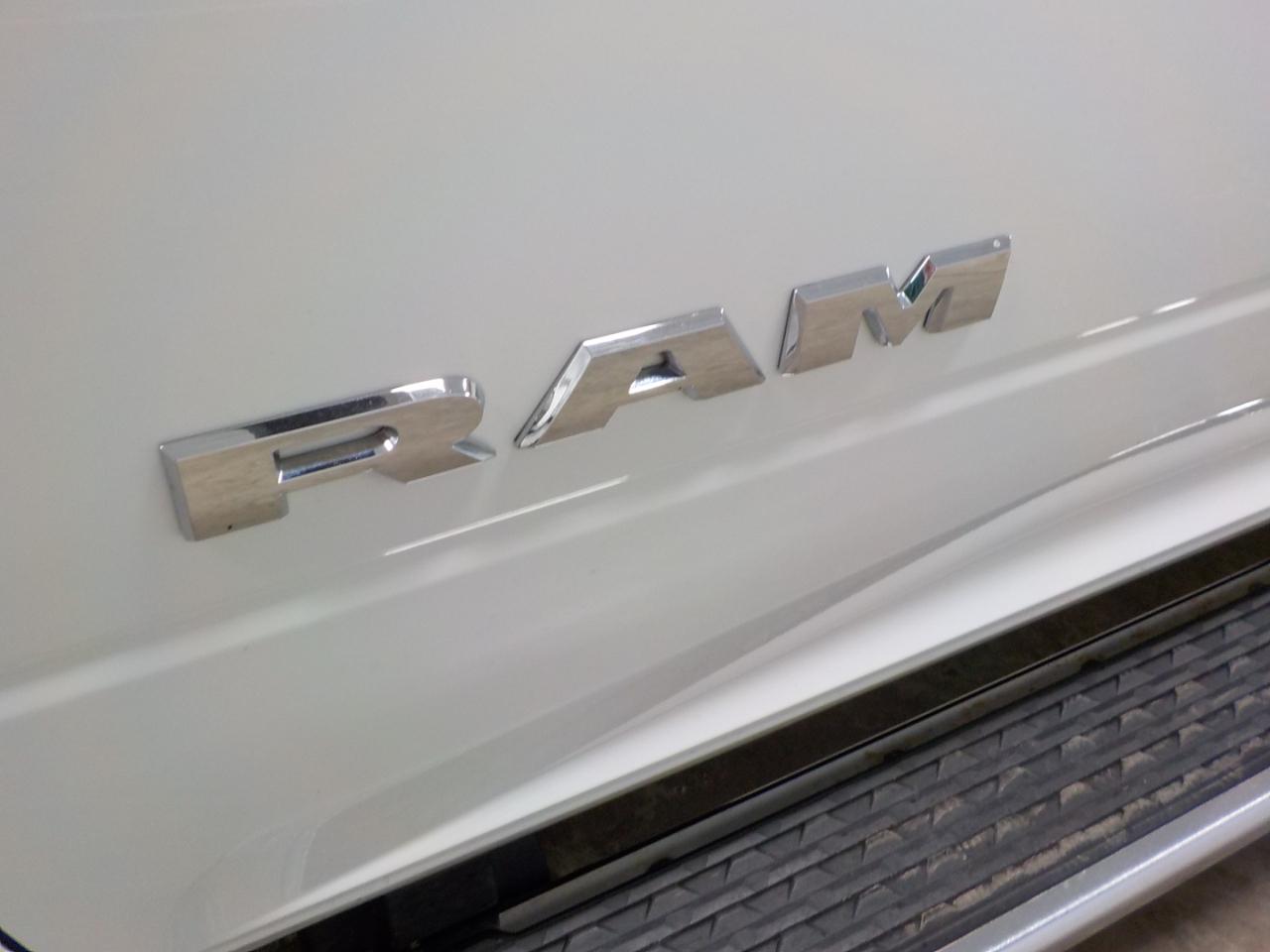 RAM 2500 Laramie 4x4 Crew Cab 6'4" Box 2022