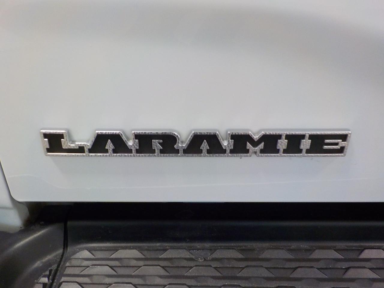 RAM 2500 Laramie 4x4 Crew Cab 6'4" Box 2022