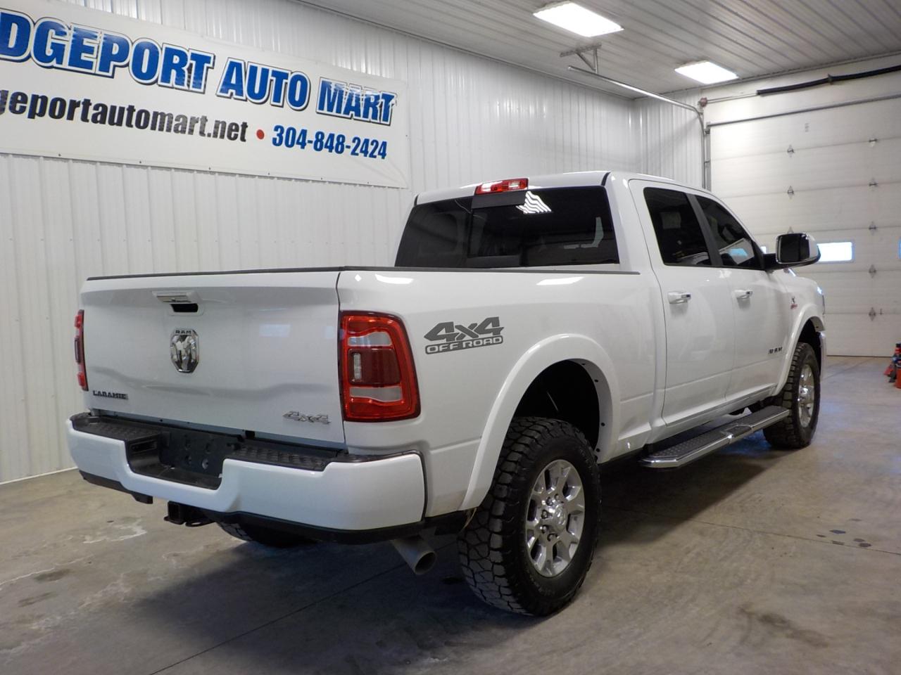 RAM 2500 Laramie 4x4 Crew Cab 6'4" Box 2022