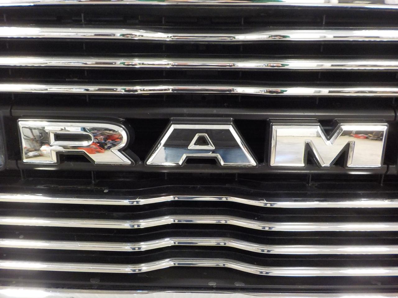 RAM 2500 Laramie 4x4 Crew Cab 6'4" Box 2022