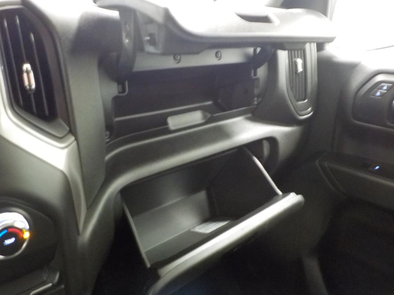 GMC Sierra 1500 4WD Crew Cab 157" 2020