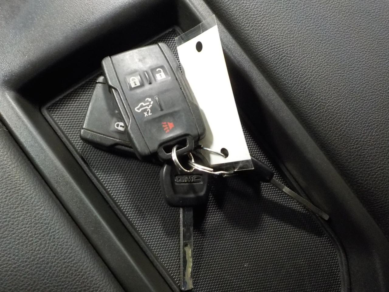 GMC Sierra 1500 4WD Crew Cab 157" 2020