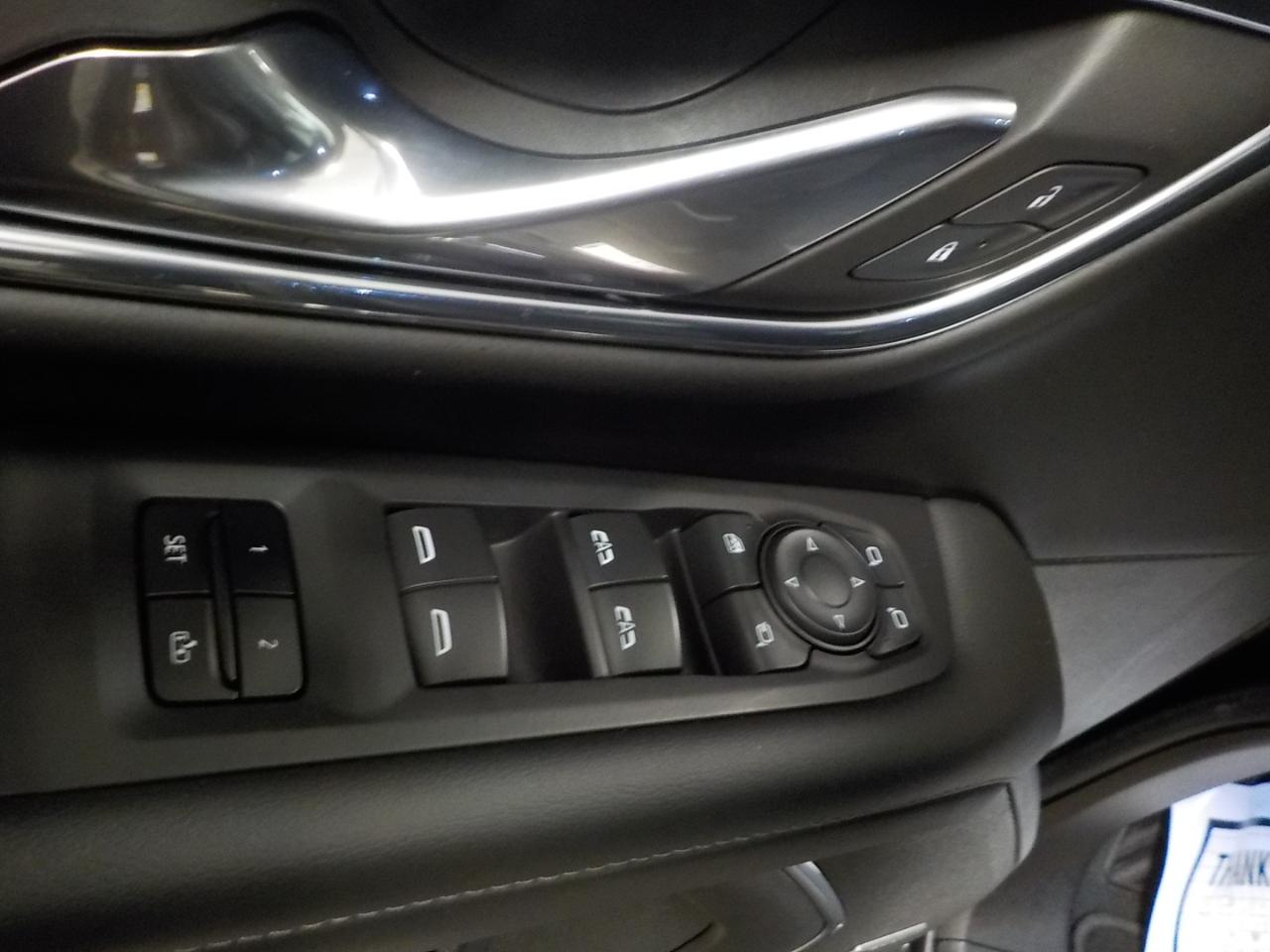 Chevrolet Tahoe 4WD 4dr Z71 2023