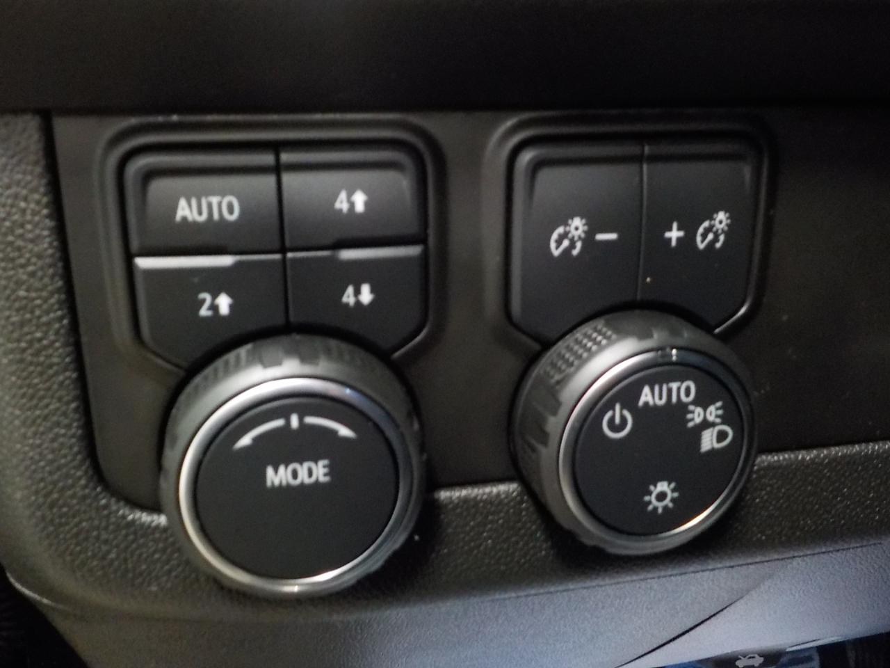 Chevrolet Tahoe 4WD 4dr Z71 2023